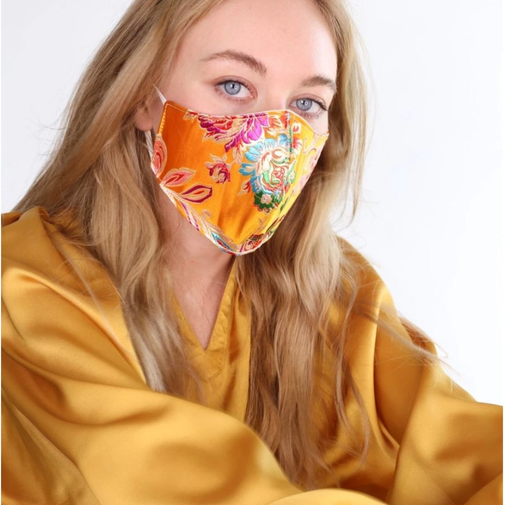 (BNWOT) MOMO x Free People Face Mask Tijana